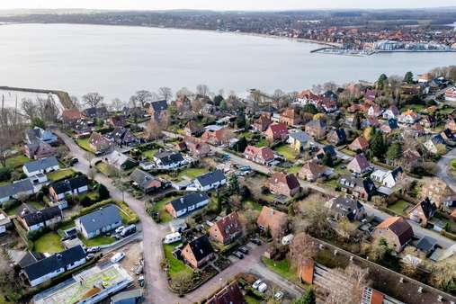 Beste Lage in Eckernförde - Zweifamilienhaus in 24340 Eckernförde mit 107m² kaufen
