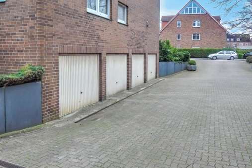 Garagen - Etagenwohnung in 24159 Kiel mit 95m² kaufen