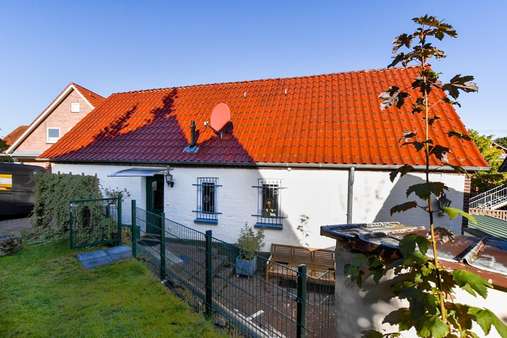 Rückansicht - Einfamilienhaus in 24306 Plön mit 80m² kaufen