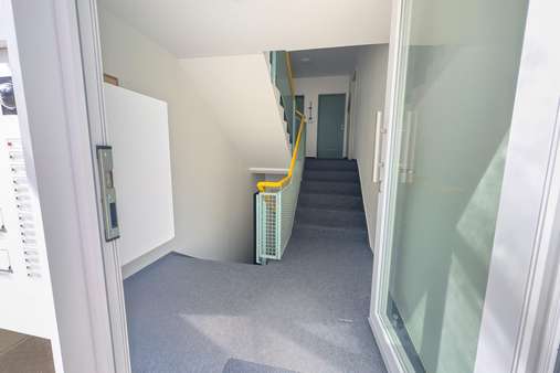 Treppenhaus - Erdgeschosswohnung in 24340 Eckernförde mit 57m² kaufen
