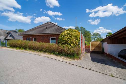 Ansicht Süd-West - Bungalow in 24257 Köhn mit 76m² kaufen