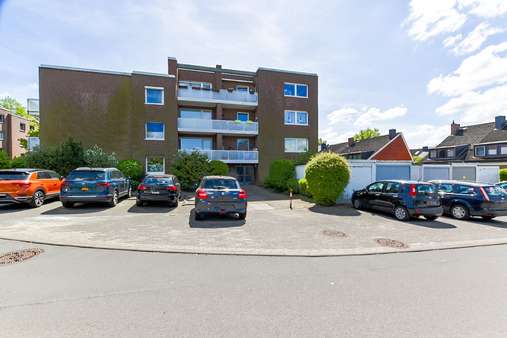Vorderansicht - Etagenwohnung in 24248 Mönkeberg mit 76m² kaufen