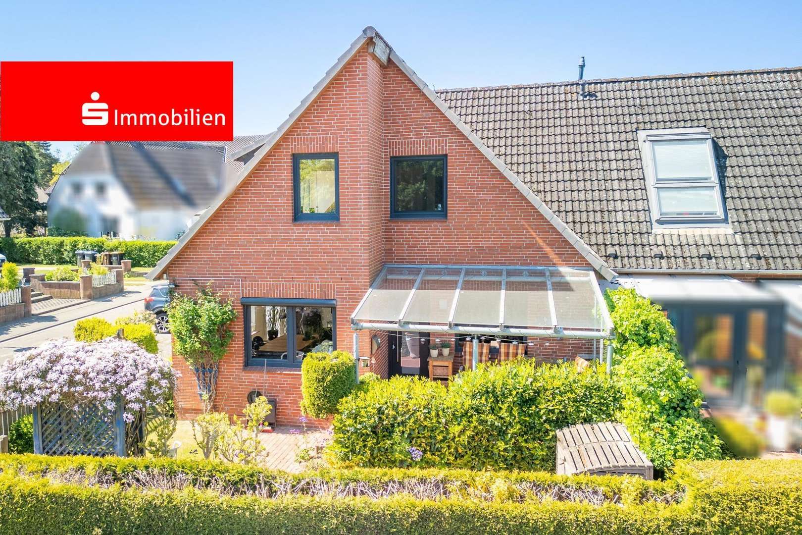 Außenansicht - Reiheneckhaus in 24229 Schwedeneck mit 110m² kaufen