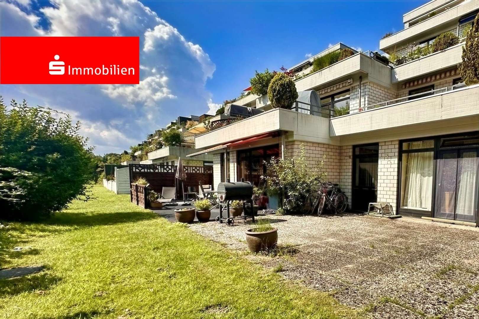 Große Terrasse mit Zugang zum Garten Große Terrasse mit Zugang zum Garten - Wohnung in 24340 Eckernförde mit 124m² kaufen