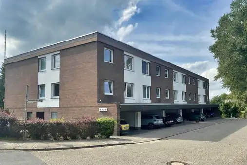 Gepflegte 3-Zi.-ETW mit Balkon im 2.OG-Endetage