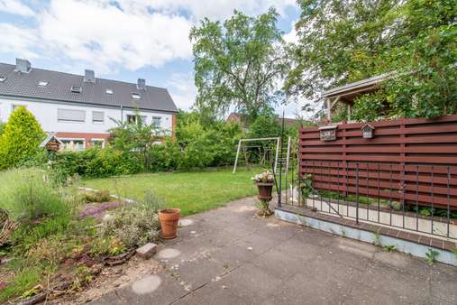 Blick in den Garten - Reihenendhaus in 24211 Preetz mit 100m² kaufen