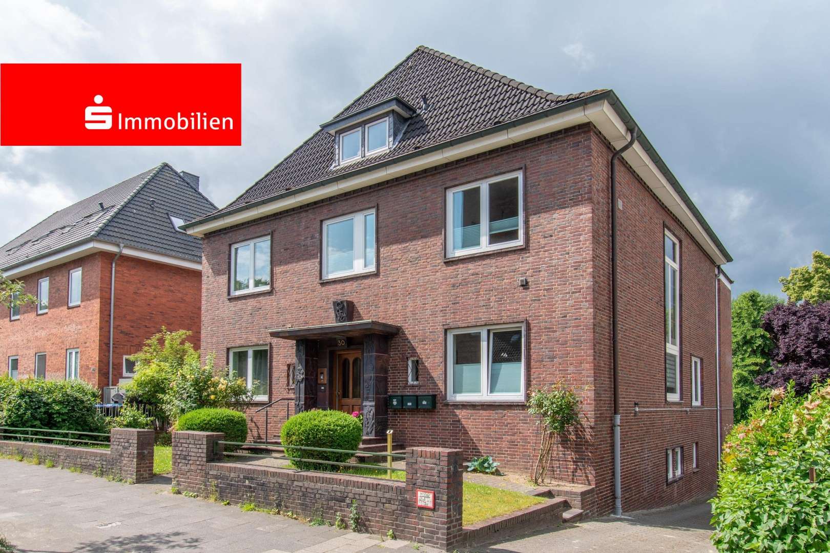 Hausansicht Hausansicht - Etagenwohnung in 24113 Kiel mit 153m² kaufen