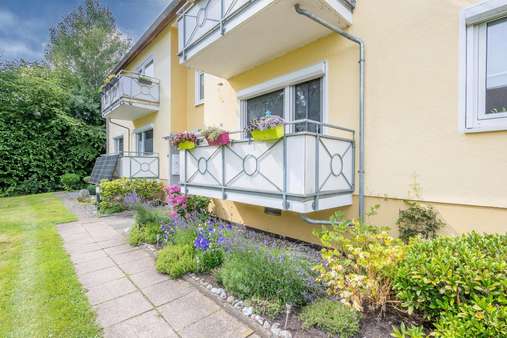 Außenansicht Außenansicht - Erdgeschosswohnung in 24214 Gettorf mit 64m² kaufen