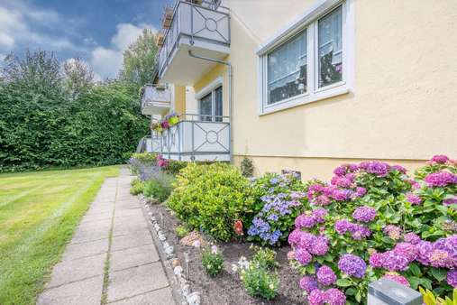 Außenansicht Außenansicht - Erdgeschosswohnung in 24214 Gettorf mit 64m² kaufen