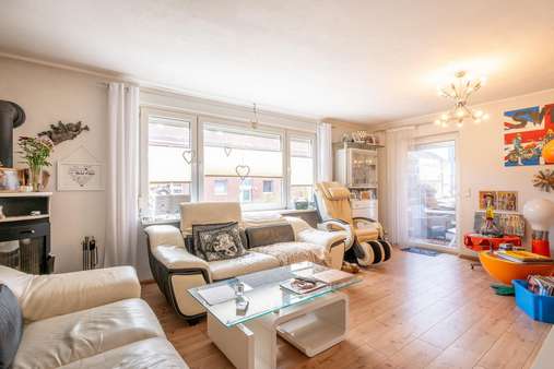 Wohn- und Esszimmer Wohn- und Esszimmer - Einfamilienhaus in 24214 Gettorf mit 70m² kaufen