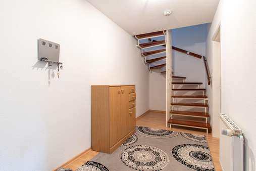 Hausflur Hausflur - Maisonette-Wohnung in 24226 Heikendorf mit 81m² kaufen