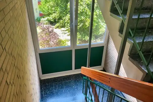 Große 3-Zi.-ETW mit Balkon, Aufzug & TG-Stellpl.