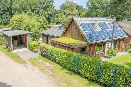 Haus mit Auffahrt zum Carport Haus mit Auffahrt zum Carport - Einfamilienhaus in 25585 Lütjenwestedt mit 145m² kaufen