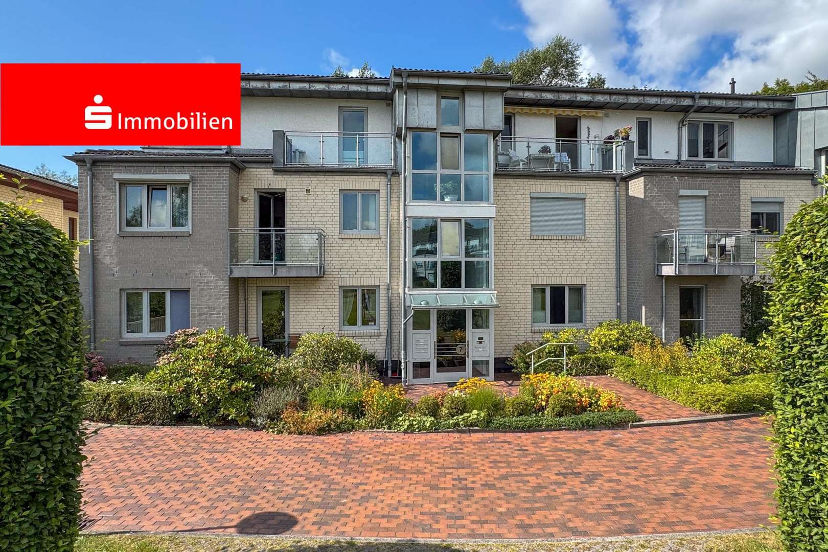 Ansprechende Architektur - Etagenwohnung in 24111 Kiel mit 92m² kaufen