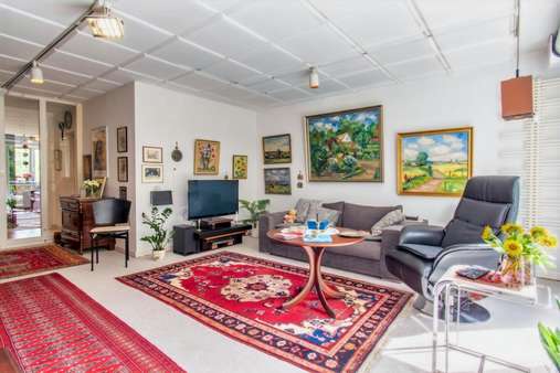 Geräumiger Wohn- und ... - Etagenwohnung in 24111 Kiel mit 92m² kaufen