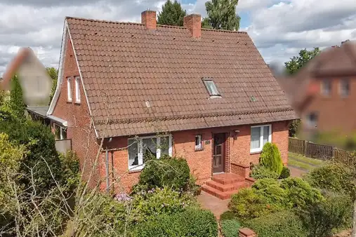 gemütliches Einfamilienhaus mit großem Garten