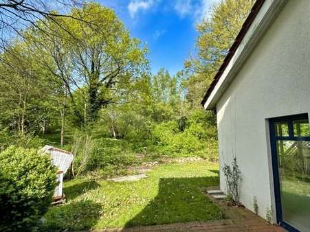 Blick in den Garten - Reihenmittelhaus in 24582 Bordesholm mit 118m² kaufen