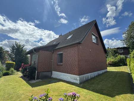 Rückansicht Rückansicht - Einfamilienhaus in 24113 Molfsee mit 159m² kaufen