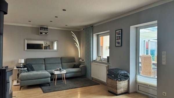 Wohnzimmer - Reihenendhaus in 24146 Kiel mit 134m² kaufen