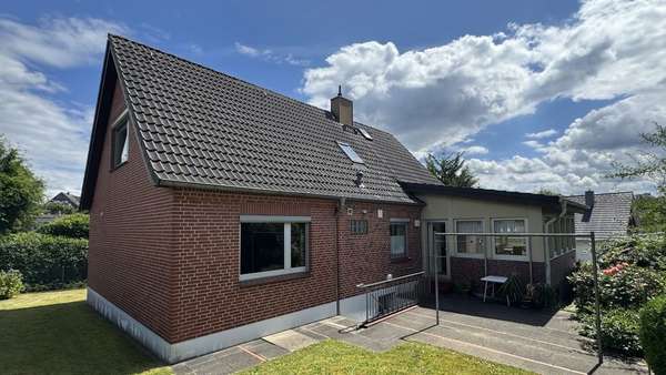 Terrassenansicht Terrassenansicht - Einfamilienhaus in 24113 Molfsee mit 159m² kaufen