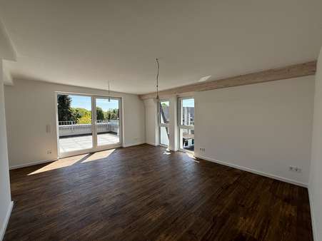 Wohn- und Essbereich - Dachgeschosswohnung in 22848 Norderstedt mit 76m² kaufen