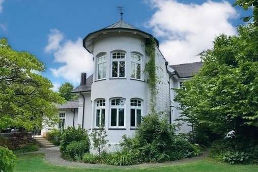 Rückwärtige Ansicht - Einfamilienhaus in 23843 Bad Oldesloe mit 267m² kaufen