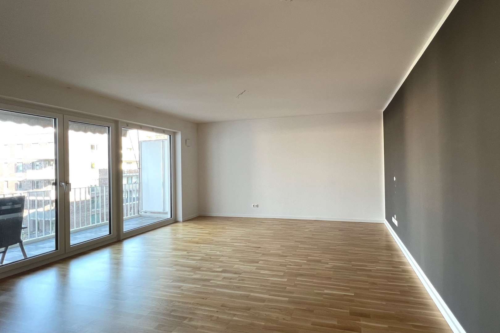 Wohnzimmer - Etagenwohnung in 21035 Hamburg mit 102m² kaufen