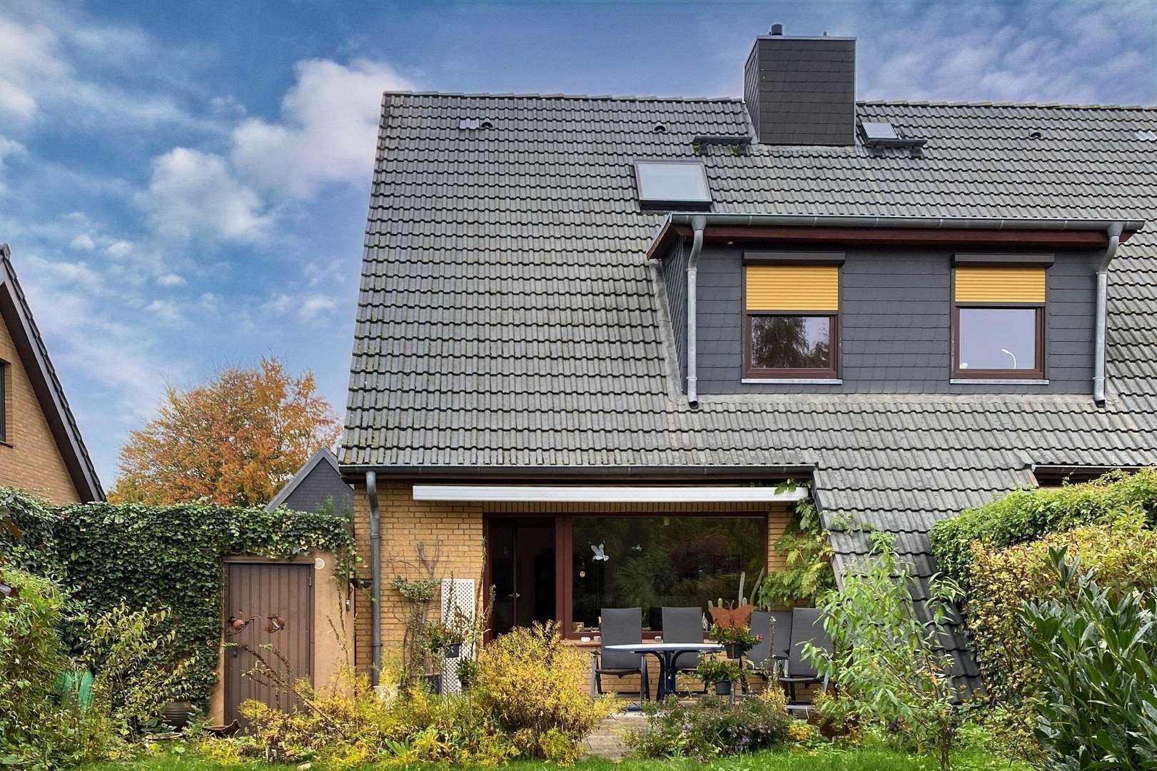 Außenansicht - Doppelhaushälfte in 23843 Bad Oldesloe mit 94m² kaufen