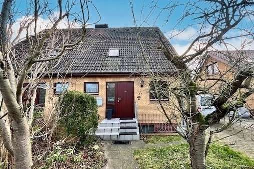 Frontansicht - Doppelhaushälfte in 23843 Bad Oldesloe mit 94m² kaufen