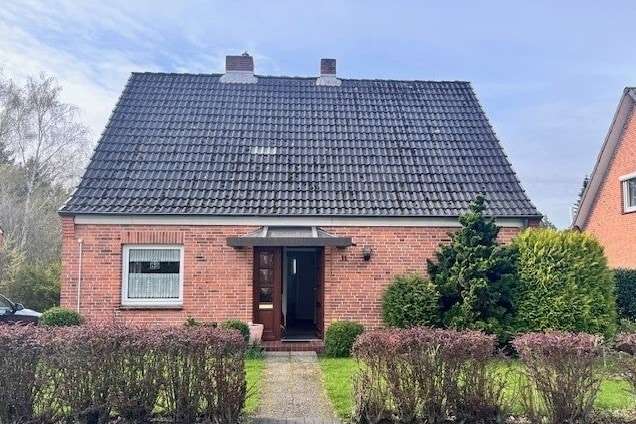 Vordere Ansicht - Einfamilienhaus in 23843 Bad Oldesloe mit 95m² kaufen