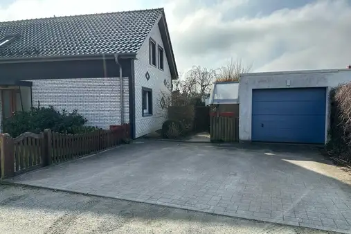 Doppelhaushälfte mit Garage in Malente