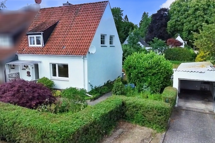 DHH mit Garage - Doppelhaushälfte in 23611 Bad Schwartau mit 95m² kaufen
