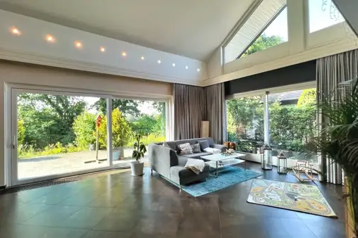 Moderne Villa: schöner Wohnen auf 424m² 