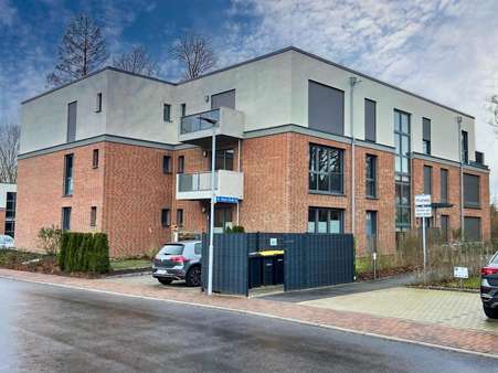Außenansicht - Etagenwohnung in 23970 Wismar mit 63m² als Kapitalanlage kaufen