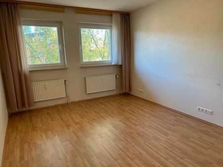 null - Etagenwohnung in 23611 Bad Schwartau mit 99m² kaufen