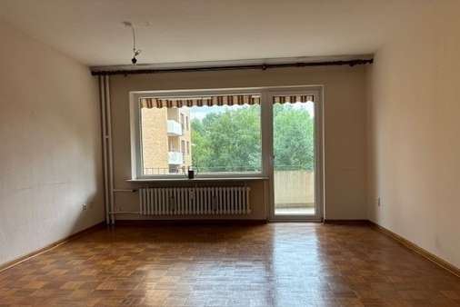 Wohnzimmer - Etagenwohnung in 23843 Bad Oldesloe mit 82m² kaufen