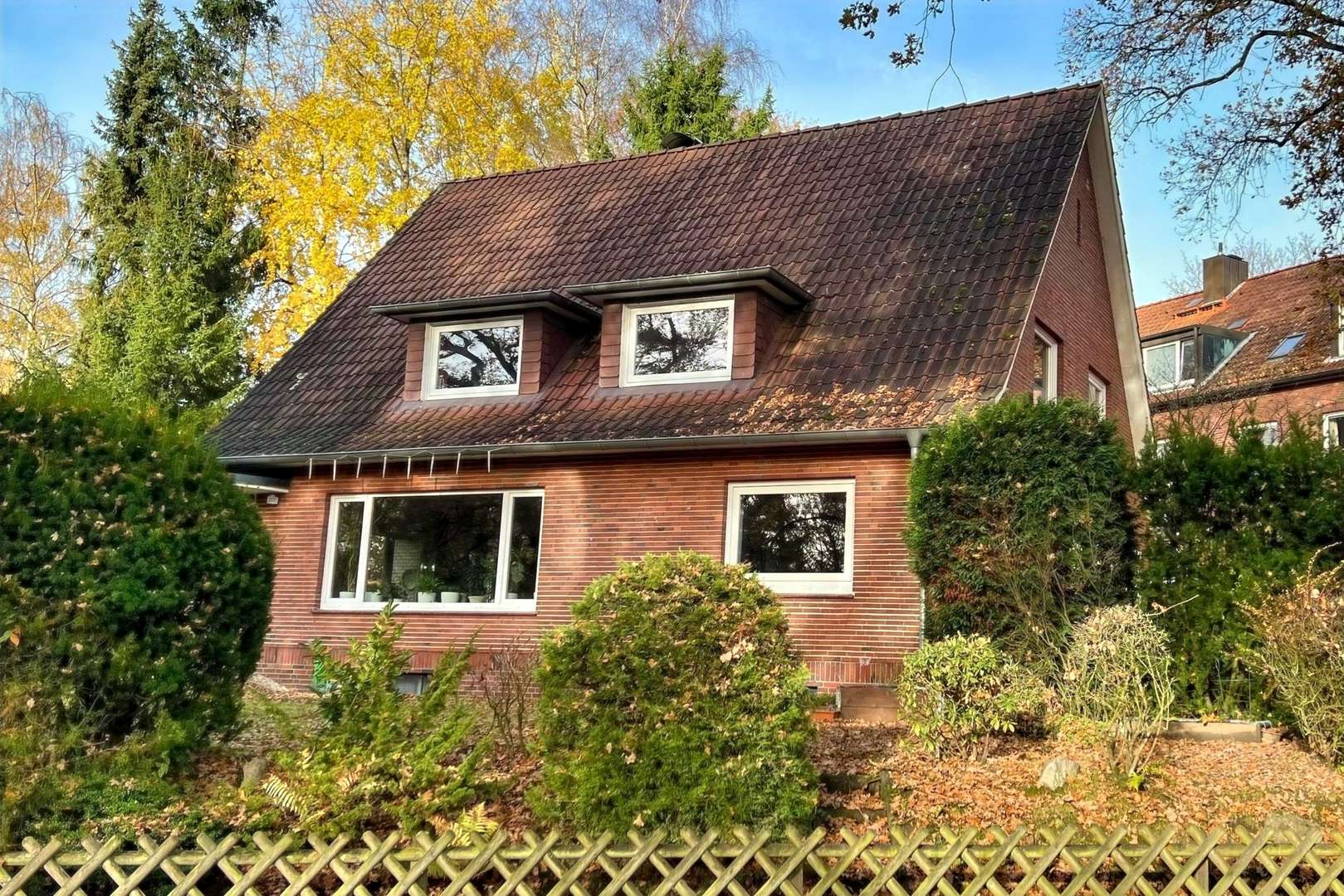 Südseite Südseite - Zweifamilienhaus in 21509 Glinde mit 180m² kaufen