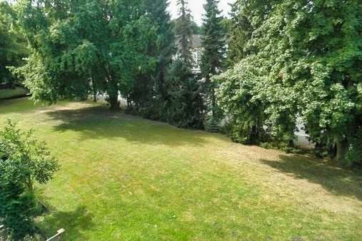 Blick in den Garten - Etagenwohnung in 21465 Reinbek mit 65m² kaufen