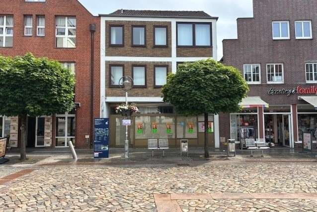Vordere Ansicht - Freifläche in 23843 Bad Oldesloe mit 151m² kaufen