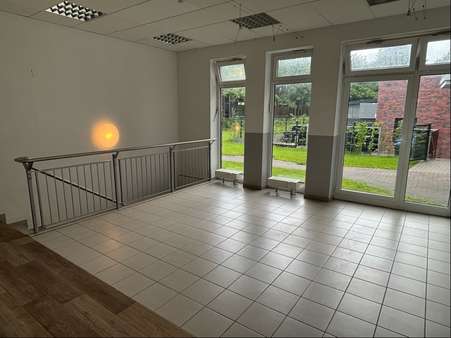 hinterer Raum - Büro in 22949 Ammersbek mit 101m² mieten