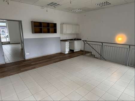 hinterer Raum - Büro in 22949 Ammersbek mit 101m² mieten