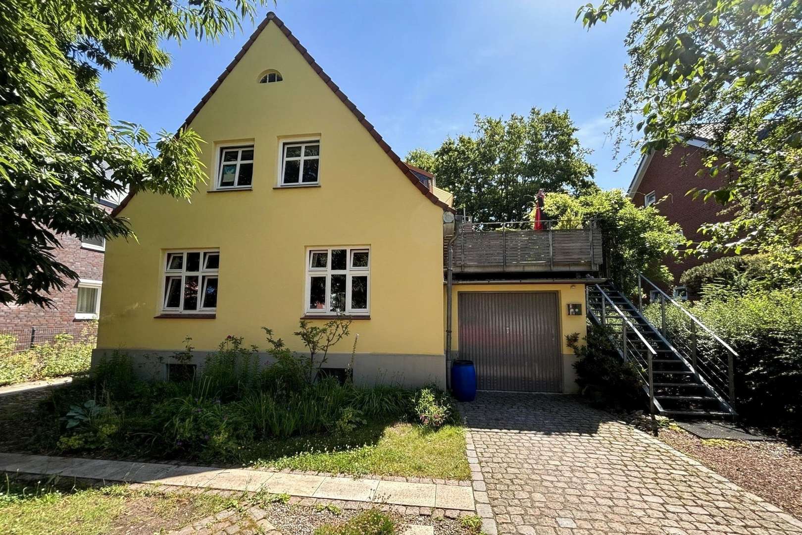 Außenansicht Außenansicht - Einfamilienhaus in 22459 Hamburg mit 168m² kaufen