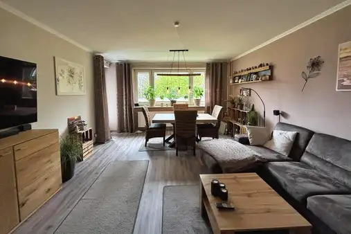 Charmante Wohnung vor den Toren Hamburgs