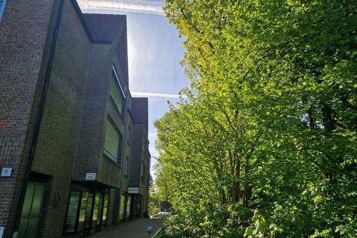 Außenansicht Außenansicht - Etagenwohnung in 22927 Großhansdorf mit 72m² kaufen