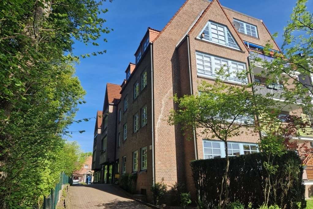 Außenansicht Außenansicht - Etagenwohnung in 22927 Großhansdorf mit 72m² kaufen