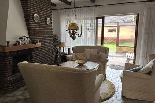 Wohnzimmer - Einfamilienhaus in 23843 Bad Oldesloe mit 110m² kaufen