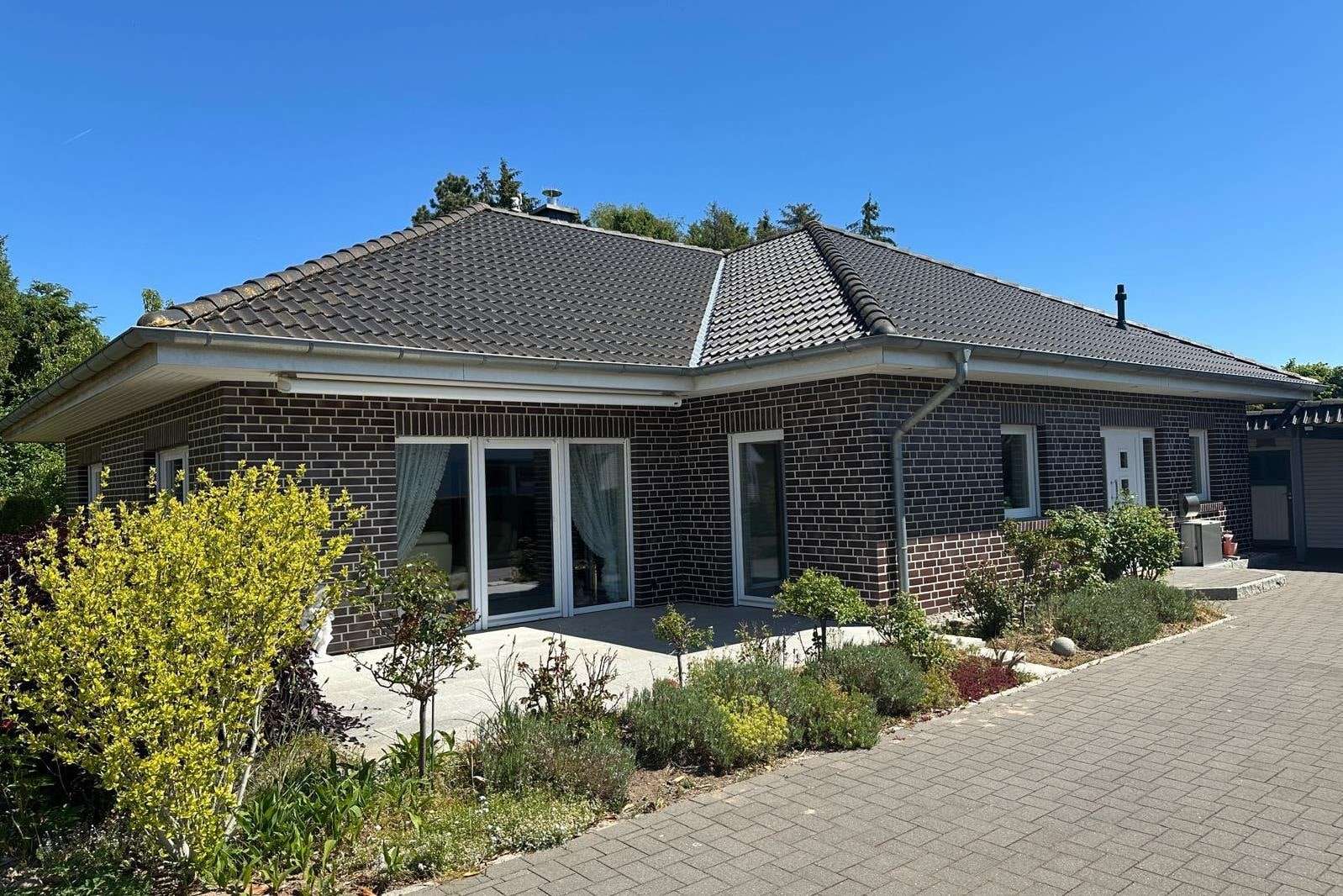 Außenansicht - Bungalow in 23701 Süsel mit 131m² kaufen