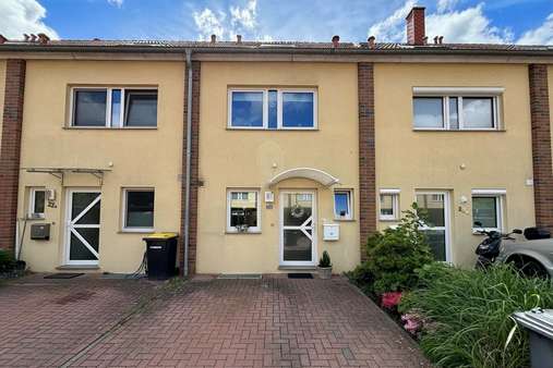 null - Reihenmittelhaus in 25421 Pinneberg mit 110m² kaufen
