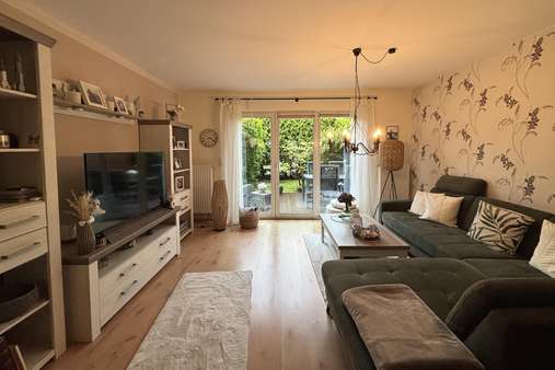 Wohnbereich - Reihenmittelhaus in 25421 Pinneberg mit 110m² kaufen