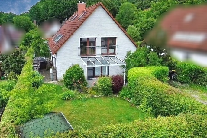 Außenansicht - Zweifamilienhaus in 22926 Ahrensburg mit 193m² kaufen